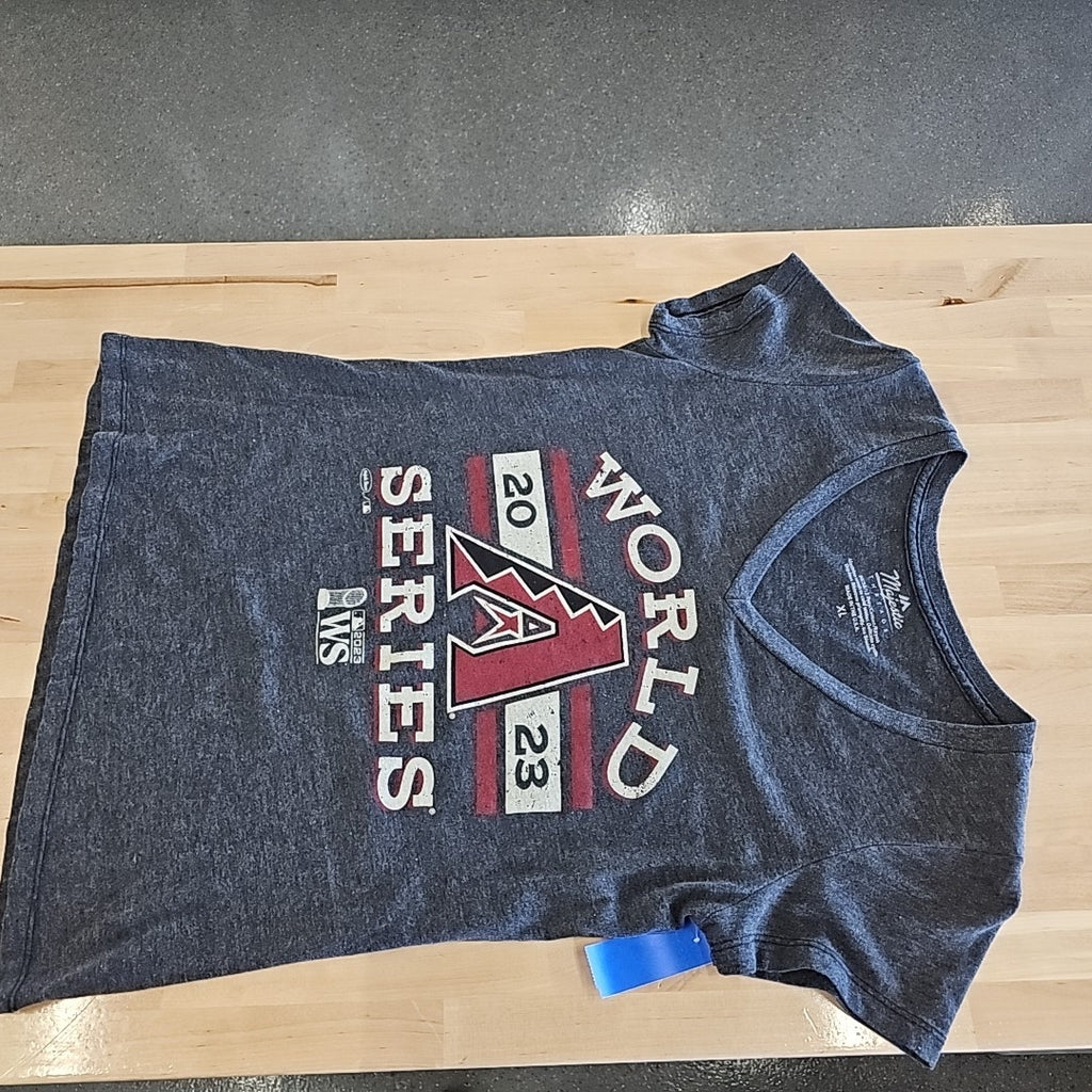 Majestic Size XL Gray T-shirt