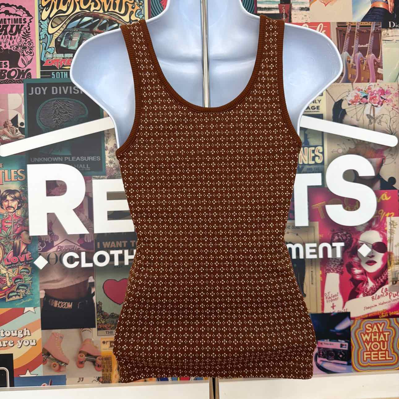 Levi's Size S Essential Ribbed Tank Top