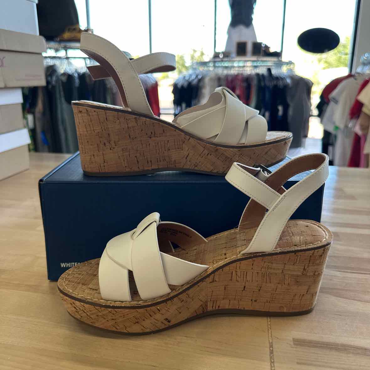 White Mountain Shoe Size 8 Wedges