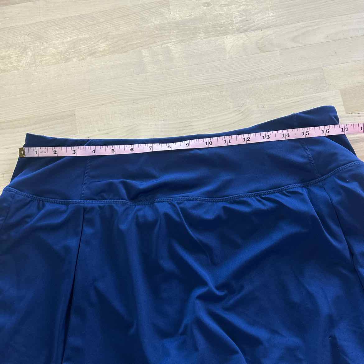 Head Women Size XL Navy Preloved Skorts