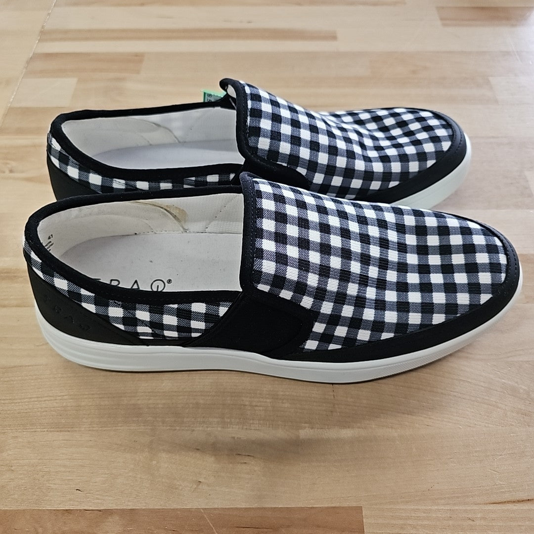 Alegria Size 9.5 Black/White Preloved Sneakers