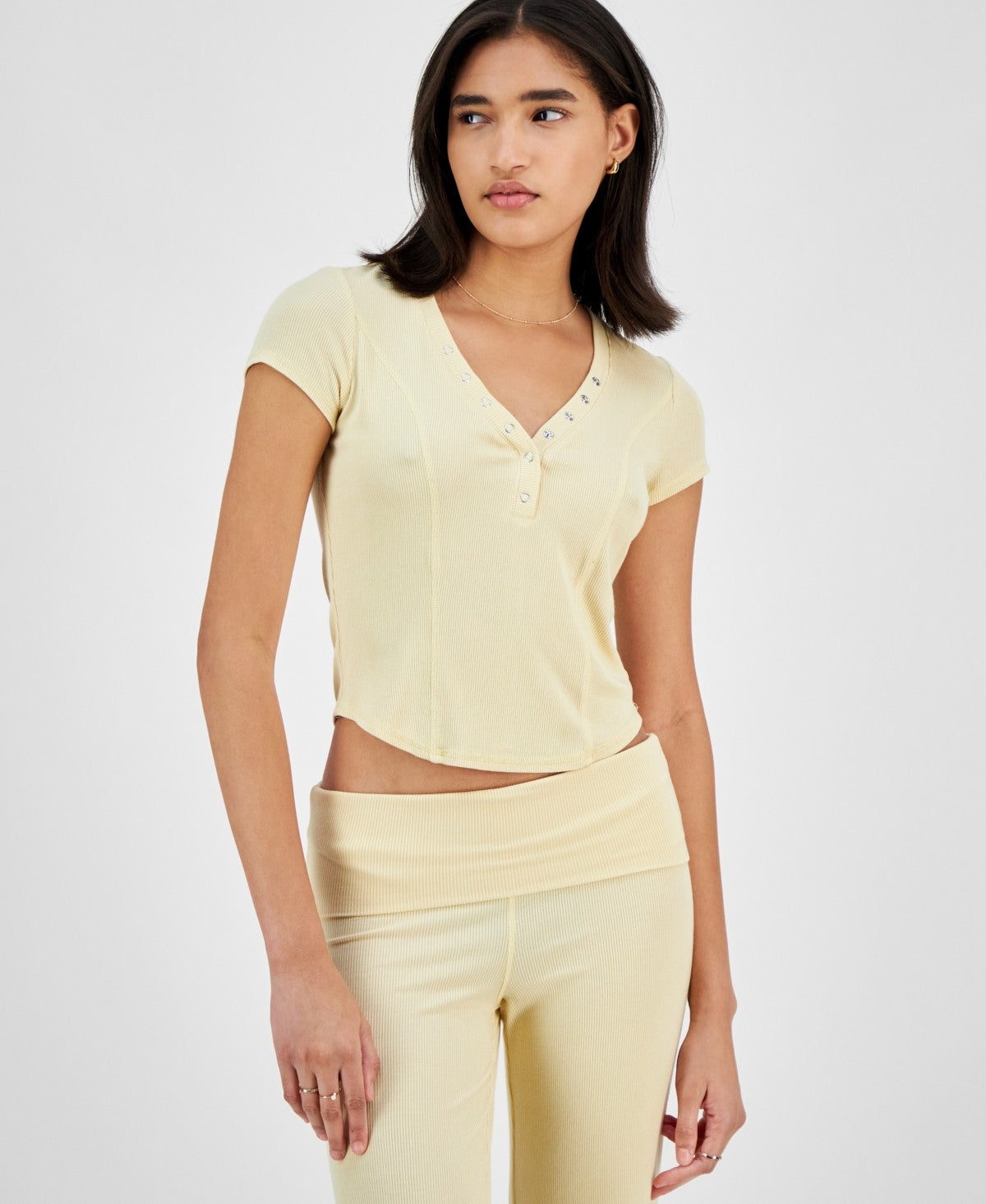 ultra flirt Size S Ribbed Cropped Henley Short Sleeve