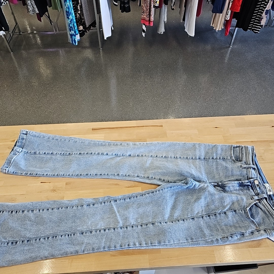 Kensie Size 4 Denim Jeans