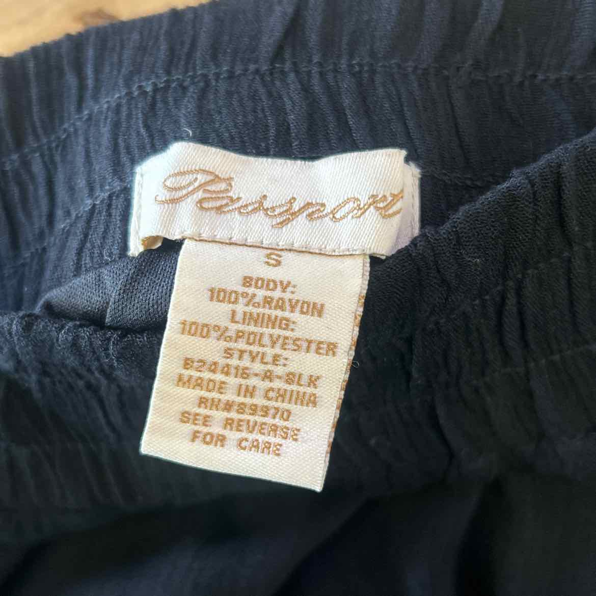 Passport Size S Black Preloved Skirt
