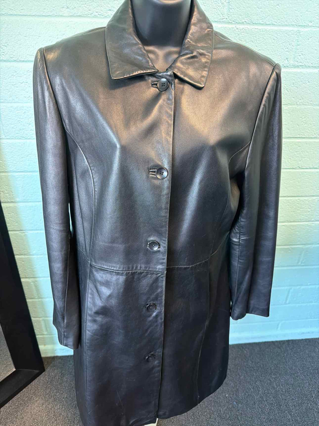 Valerie Stevens Size M Black Coat