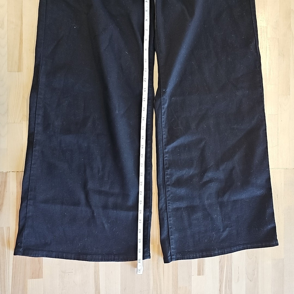 Levi's 318 Shaping Wide Leg Women's Jeans