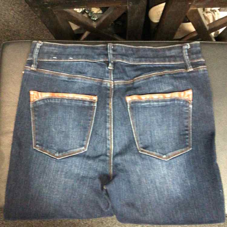 White House Black Market Size 2S Blue Jeans