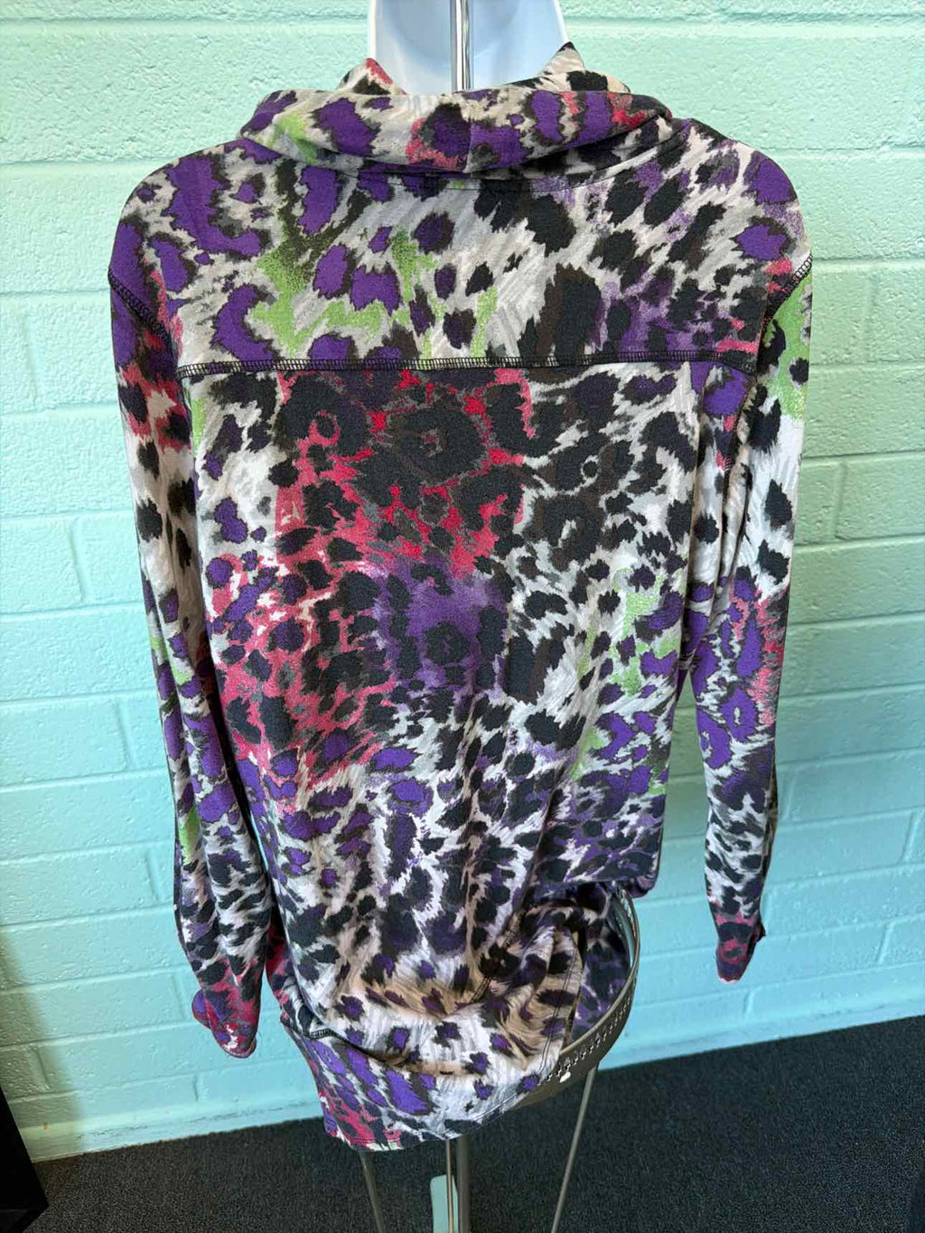 Westbound Size M Black White Purple Knit Top