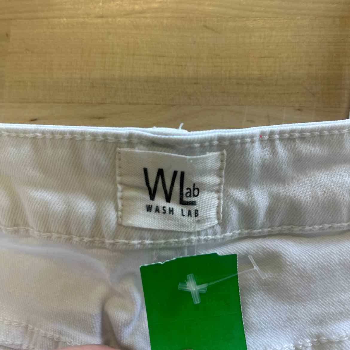 Size 30 White Denim Preloved Jeans