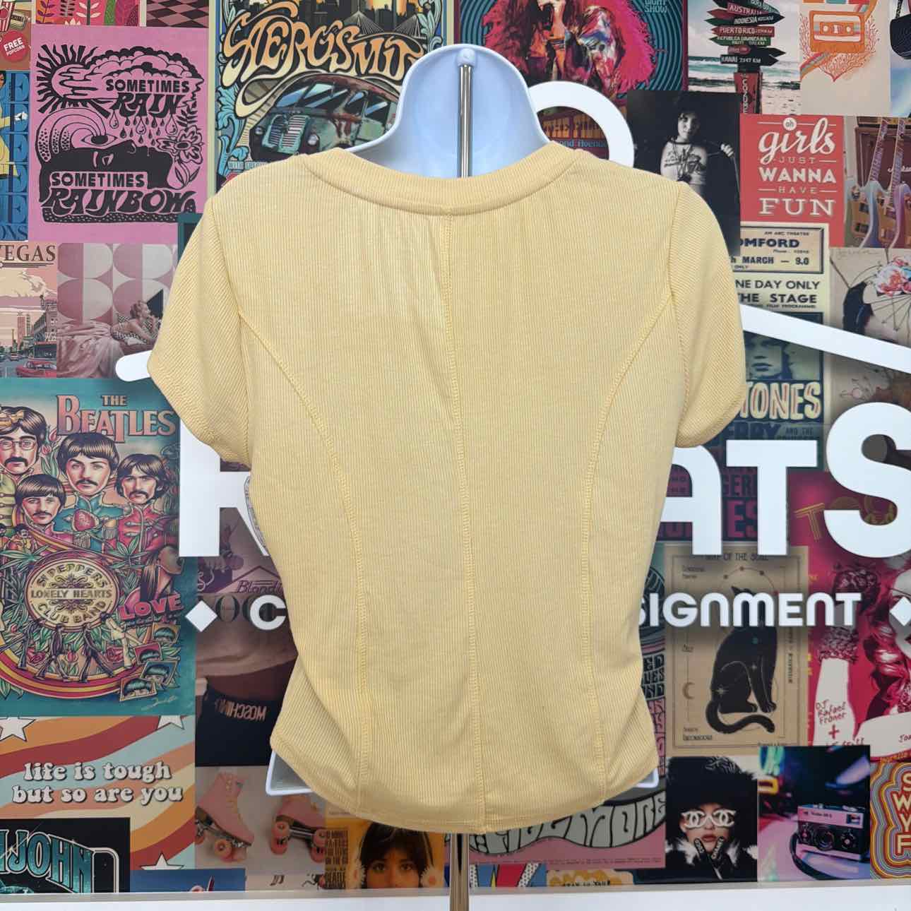 ultra flirt Size XL Ribbed Cropped Henley Short Sleeve