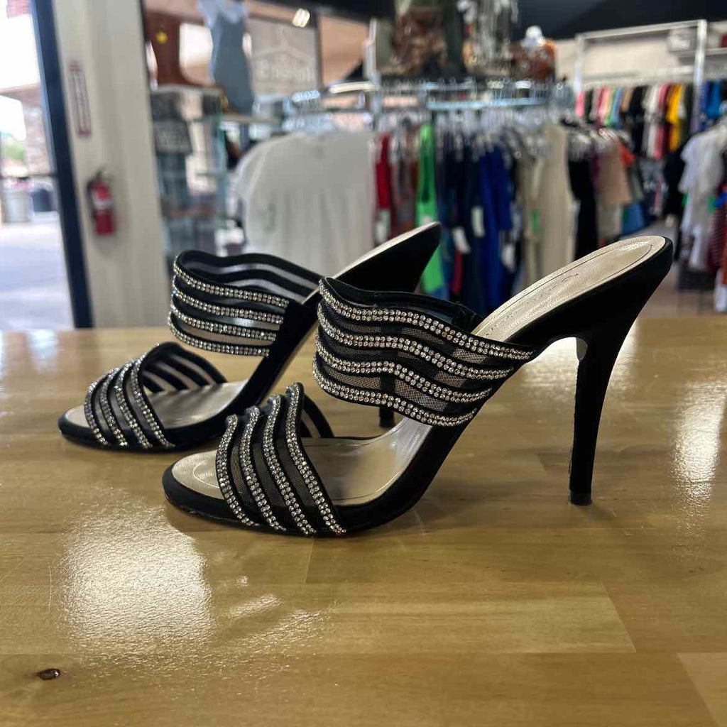 Caparros Size 8.5 Black Preloved Heels