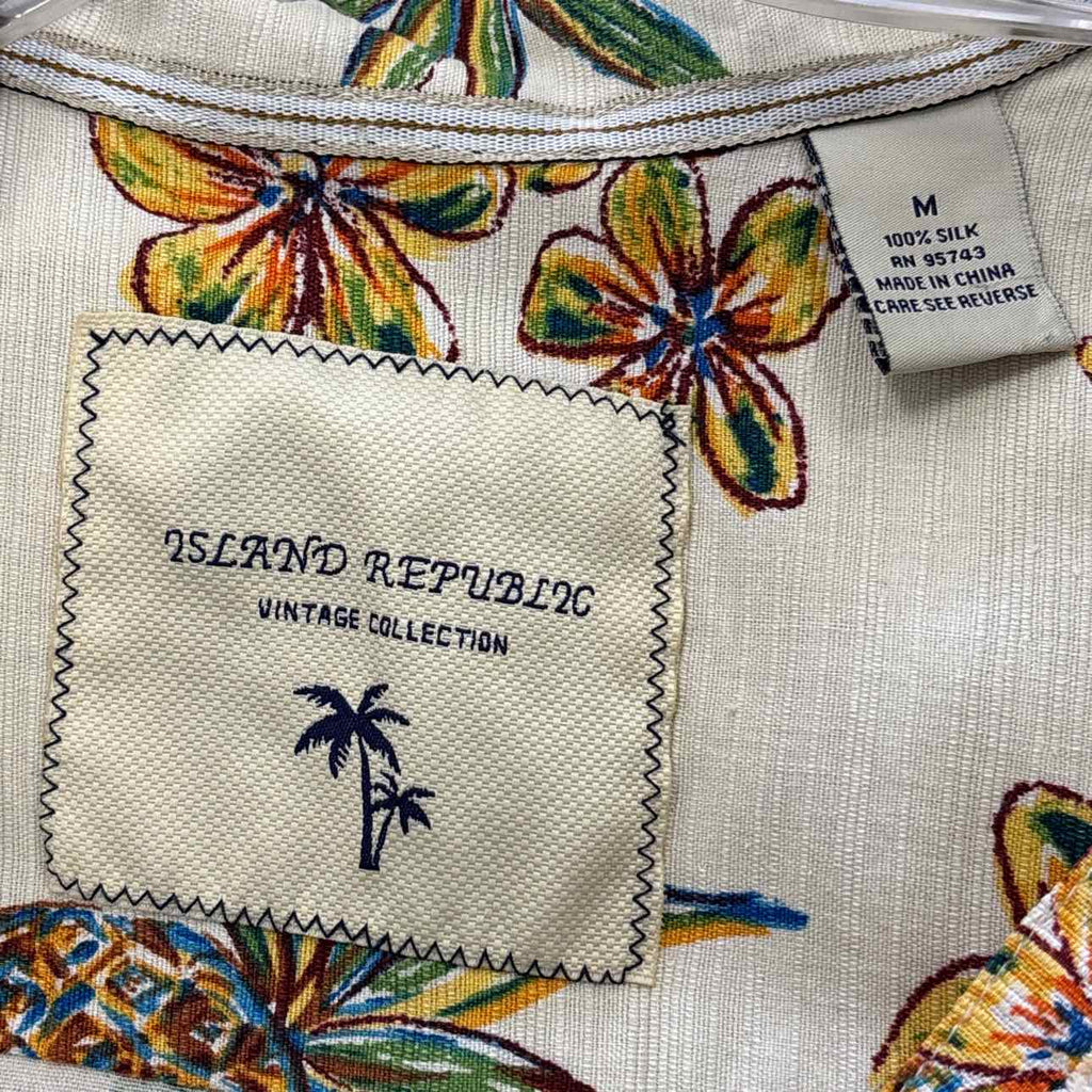 Island Republic Size M Tan Preloved MENS Button Down Shirt
