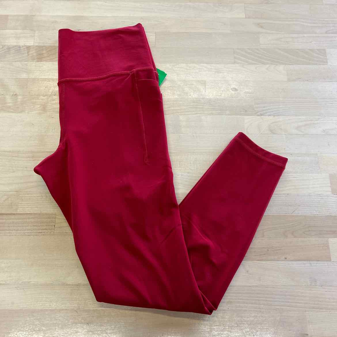 Athleta Size M Red Preloved Athletic Pants