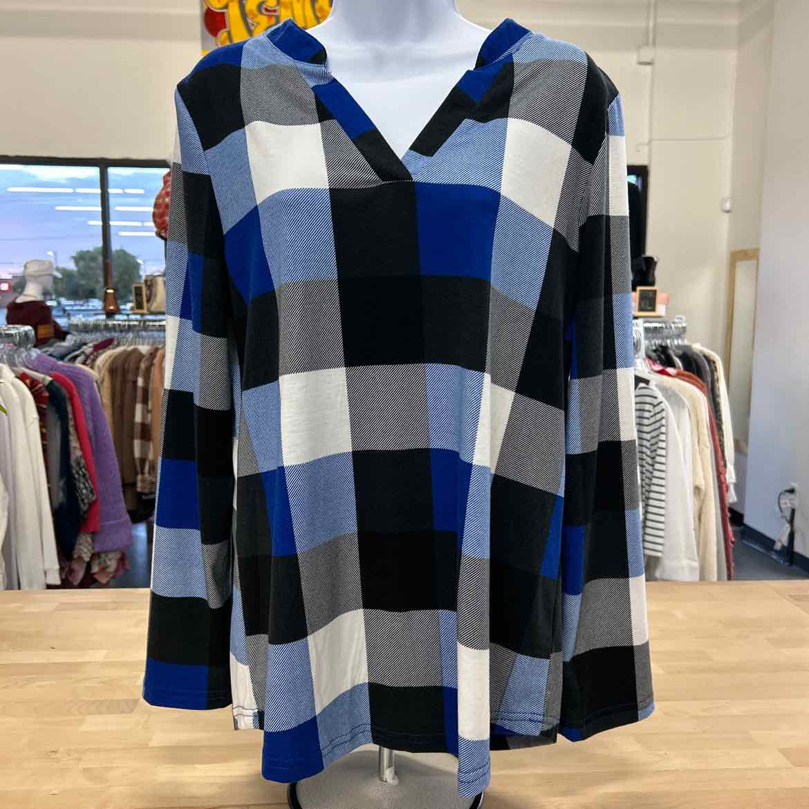 Dokotoo Size L Blue Longsleeve