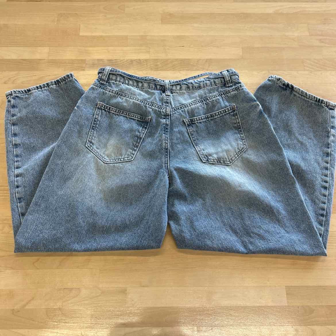 Ban.jara Size 7 Blue Denim Barrel Stylel Jeans