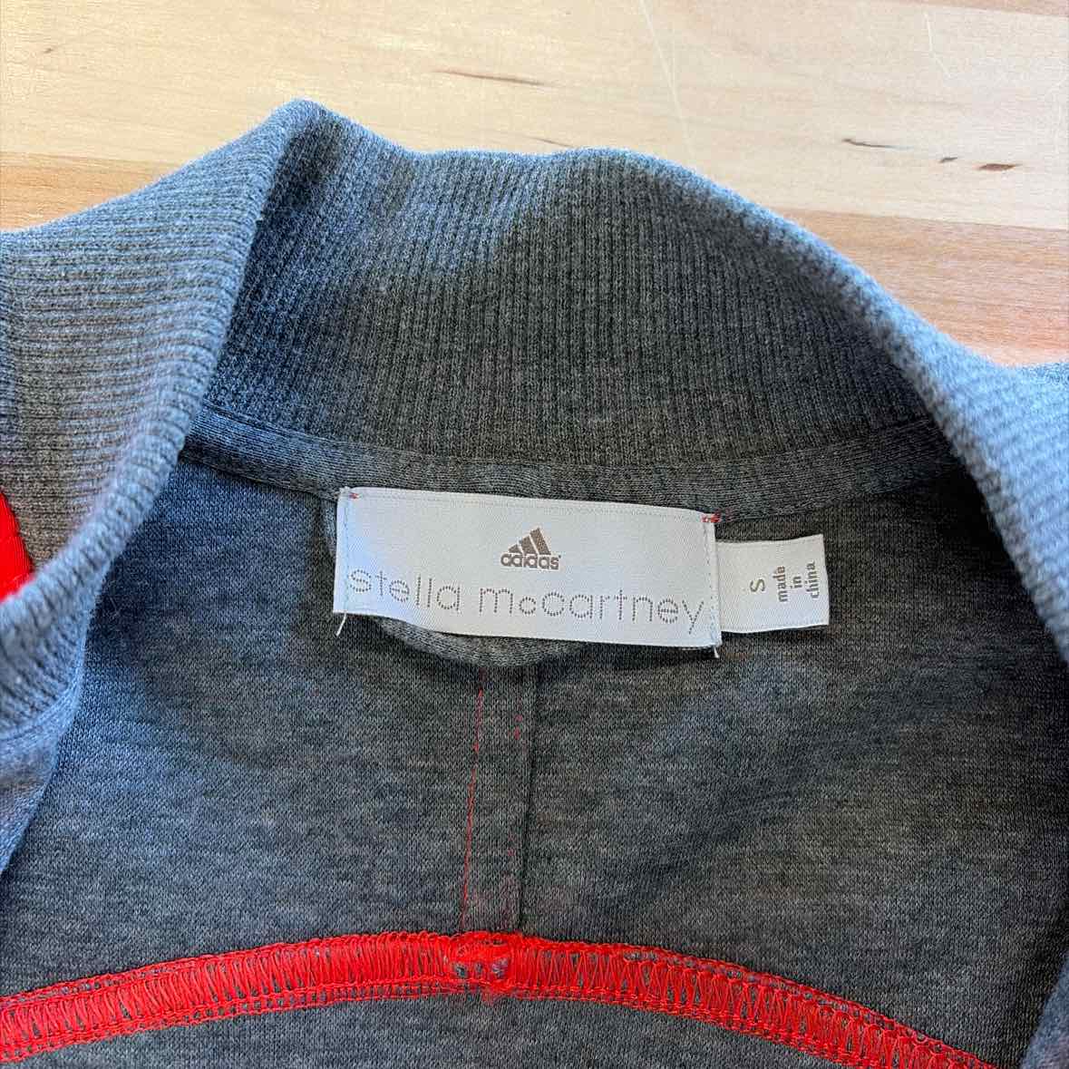 Adidas Size S Red Preloved Jacket