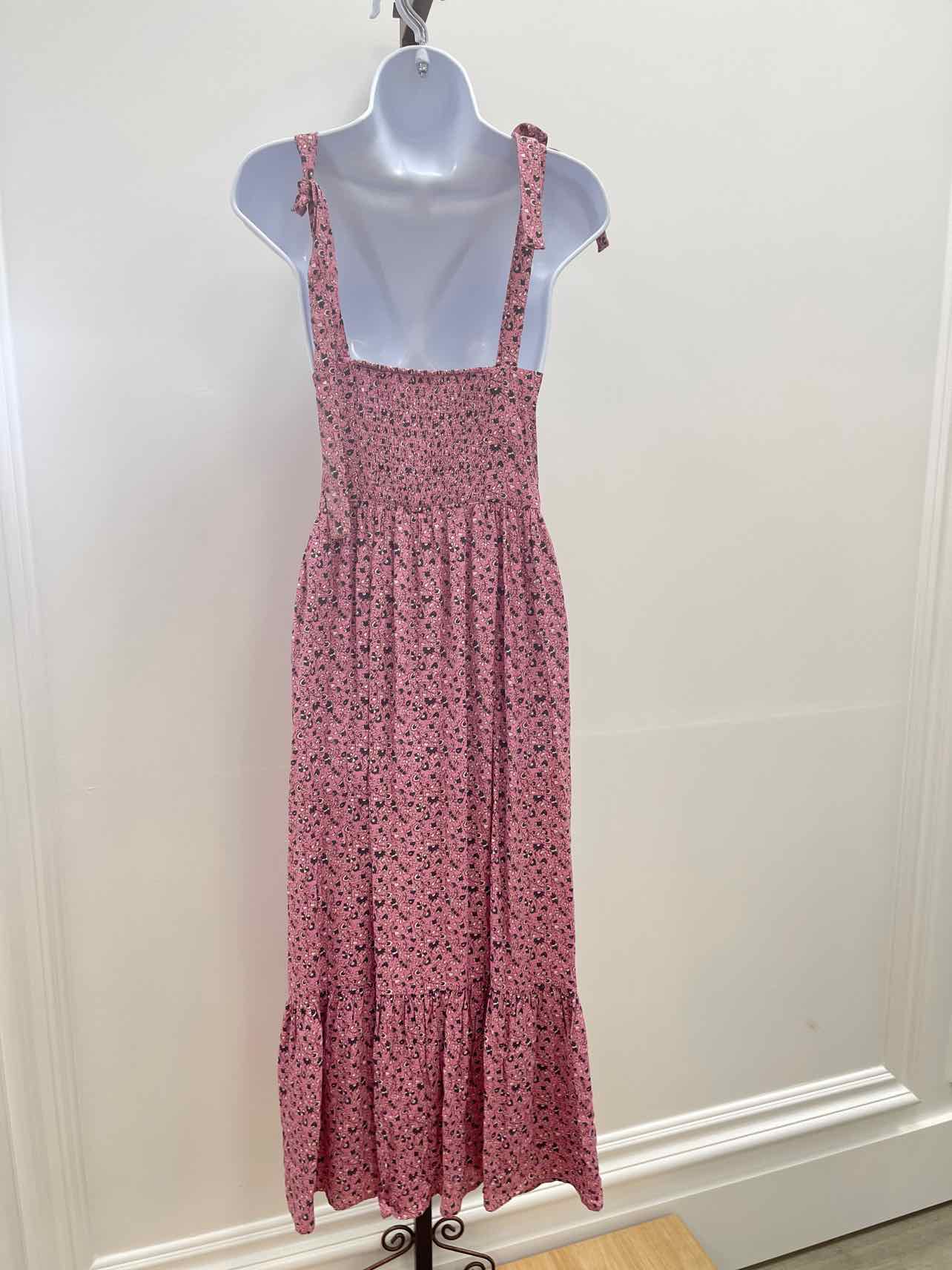 Levi's Size M Pink New Dress