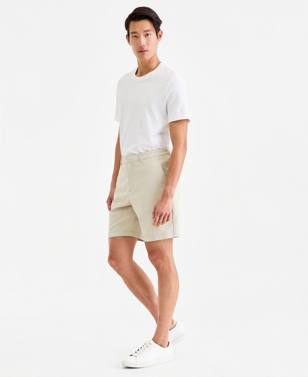 Alfani Men's Size 33 Men's 8" Tech Shorts