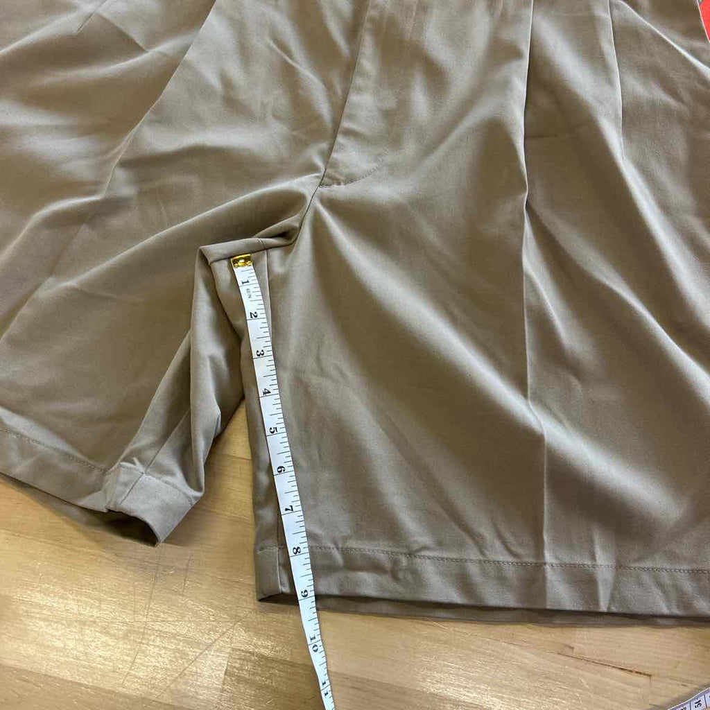 Roundtree & York Men's Size 44 Tan MENS Shorts