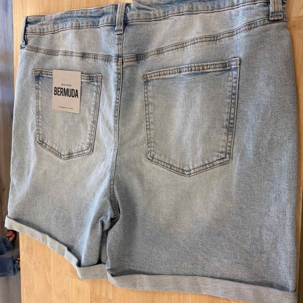 Celebrity pink Women Size 24 Blue New Shorts