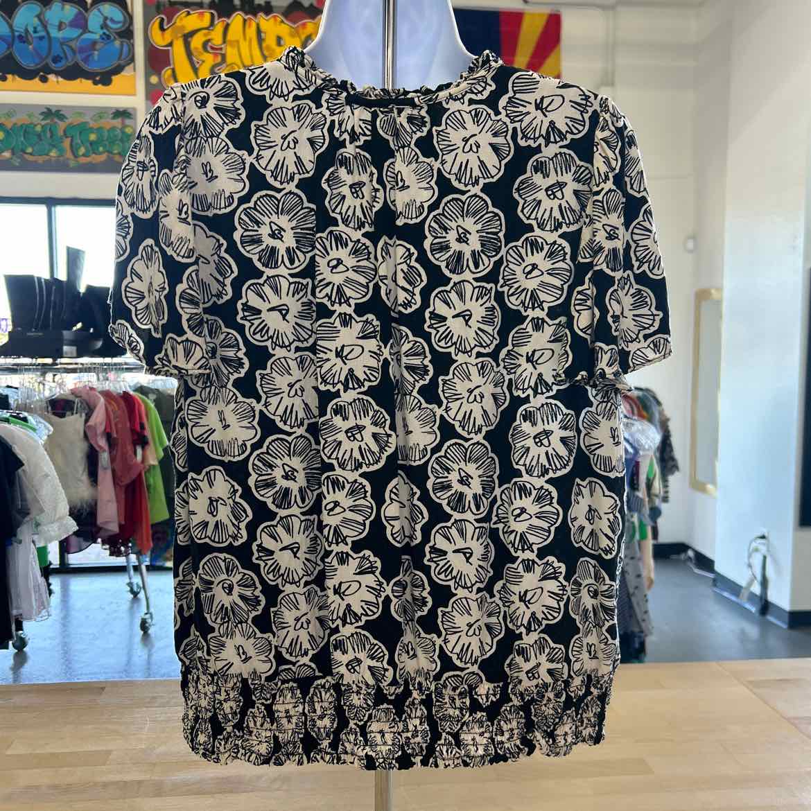 Ann Taylor Size XL Black/White Preloved Blouse SS