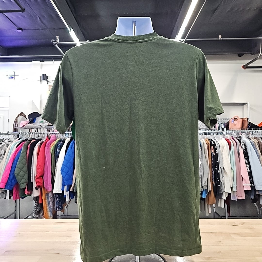 Henry Williams Size M Green T-shirt