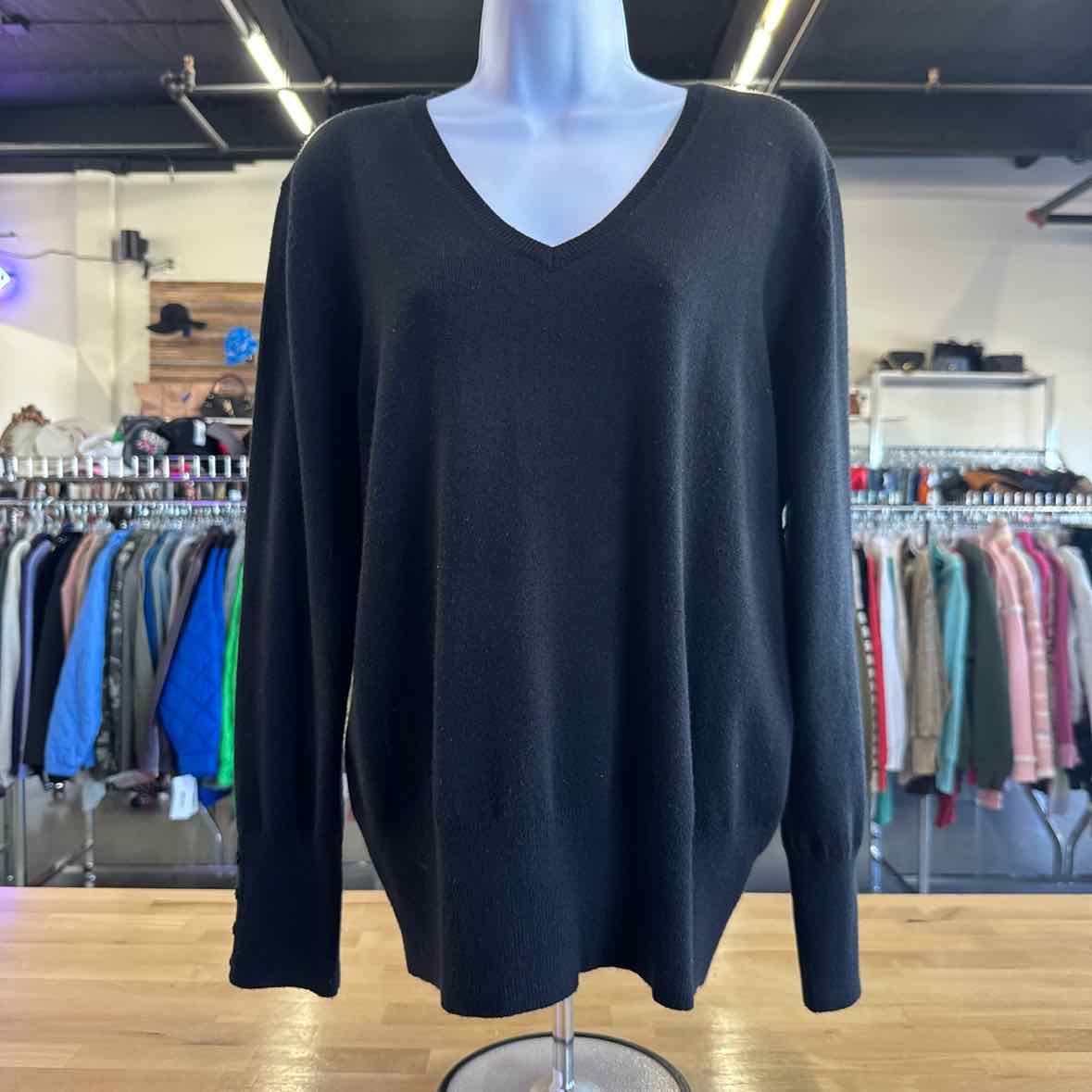 JM Collection Size XL Black Sweater