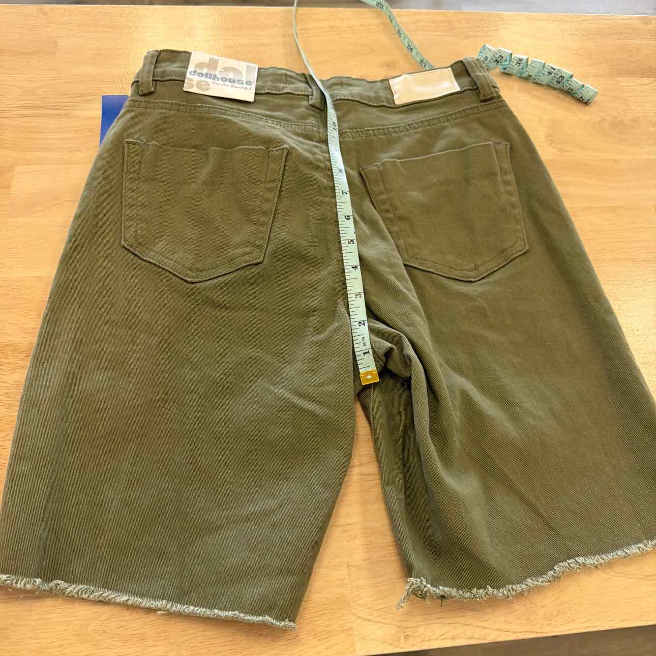 dollhouse Women Size 27 Green New Shorts