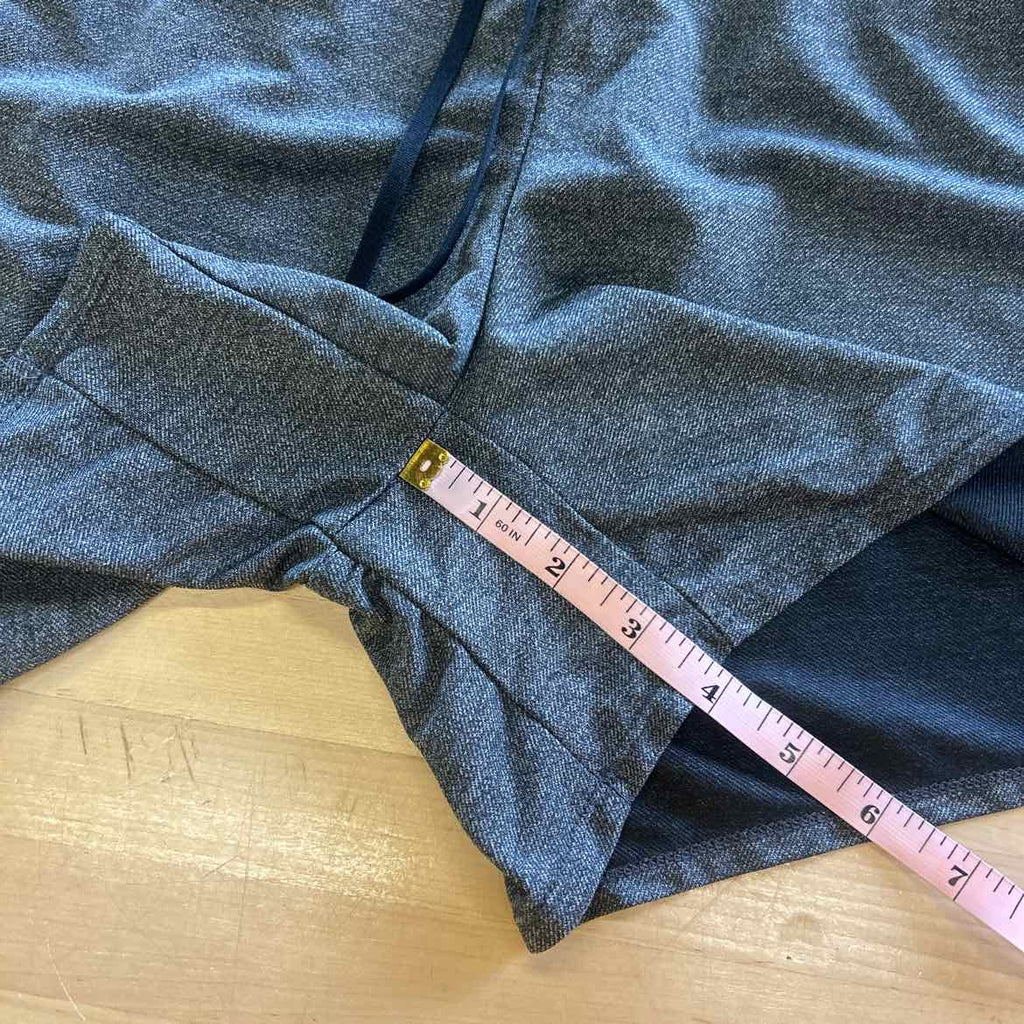Nike Size L Gray Preloved Athletic Shorts