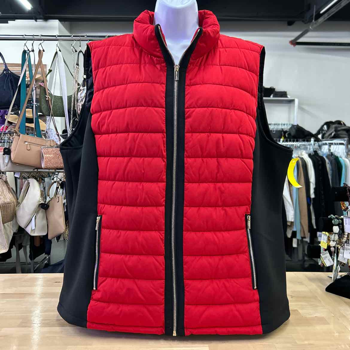 Calvin Klein Size 2X Red/Black Vest