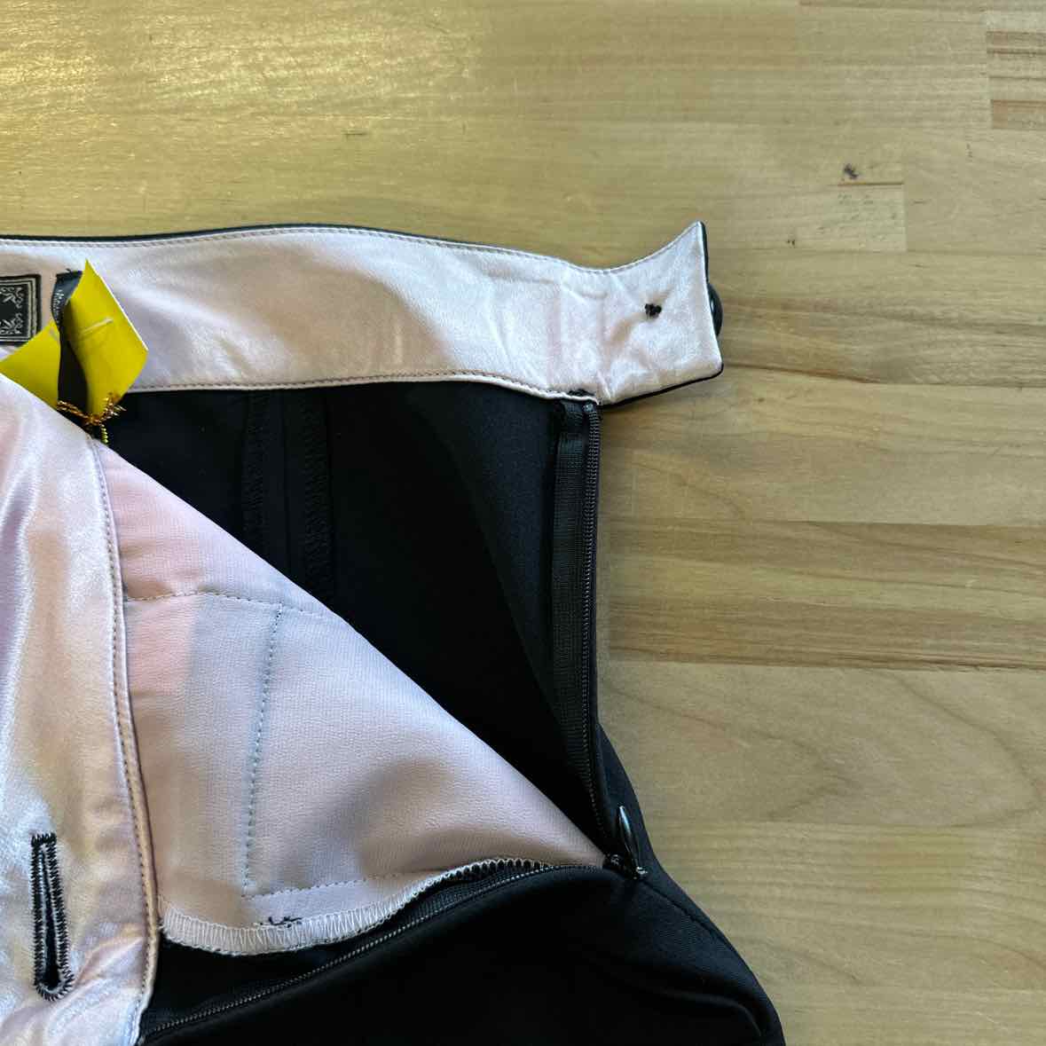 Guess Size 24 Black Skirt