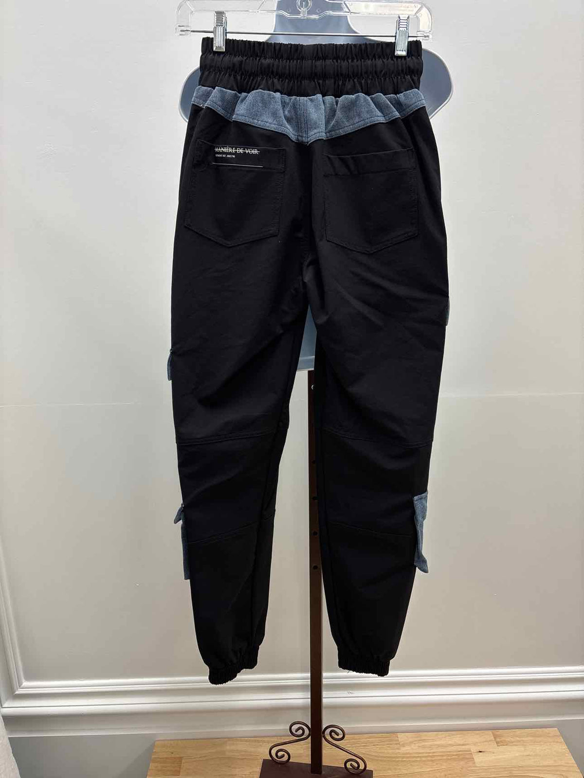 Size 6 Black Preloved Cargo