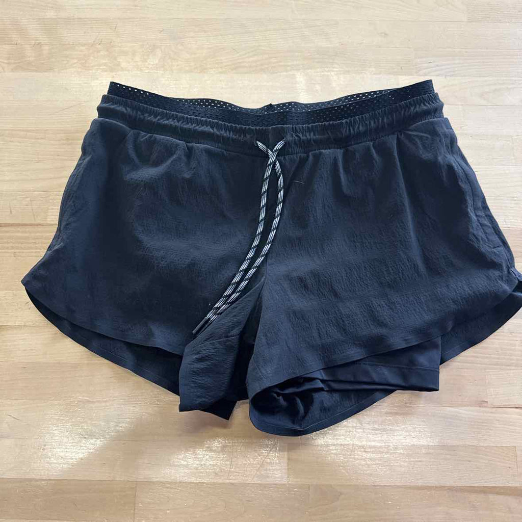 Athleta Size 6 Black Preloved Athletic Shorts