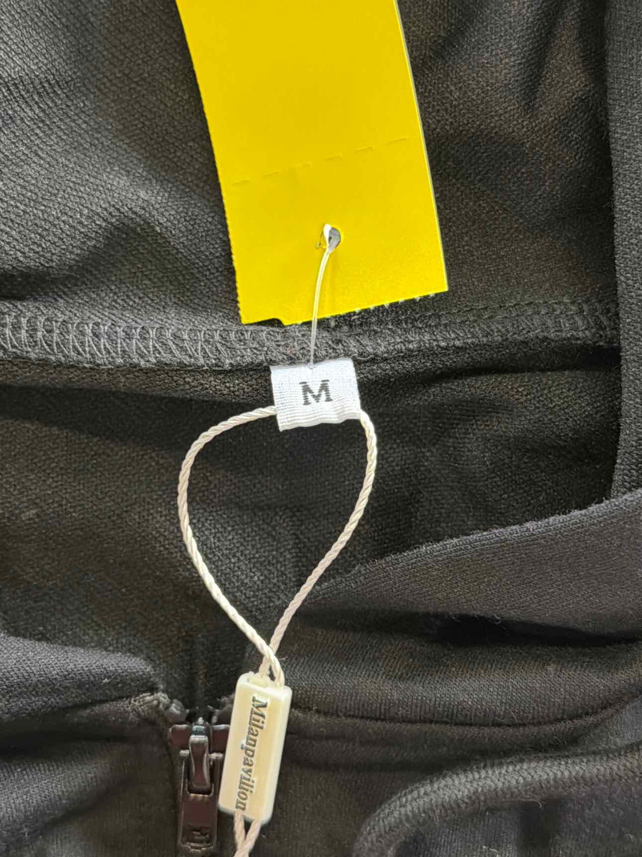Milanpavillion Size M Black Hoodie