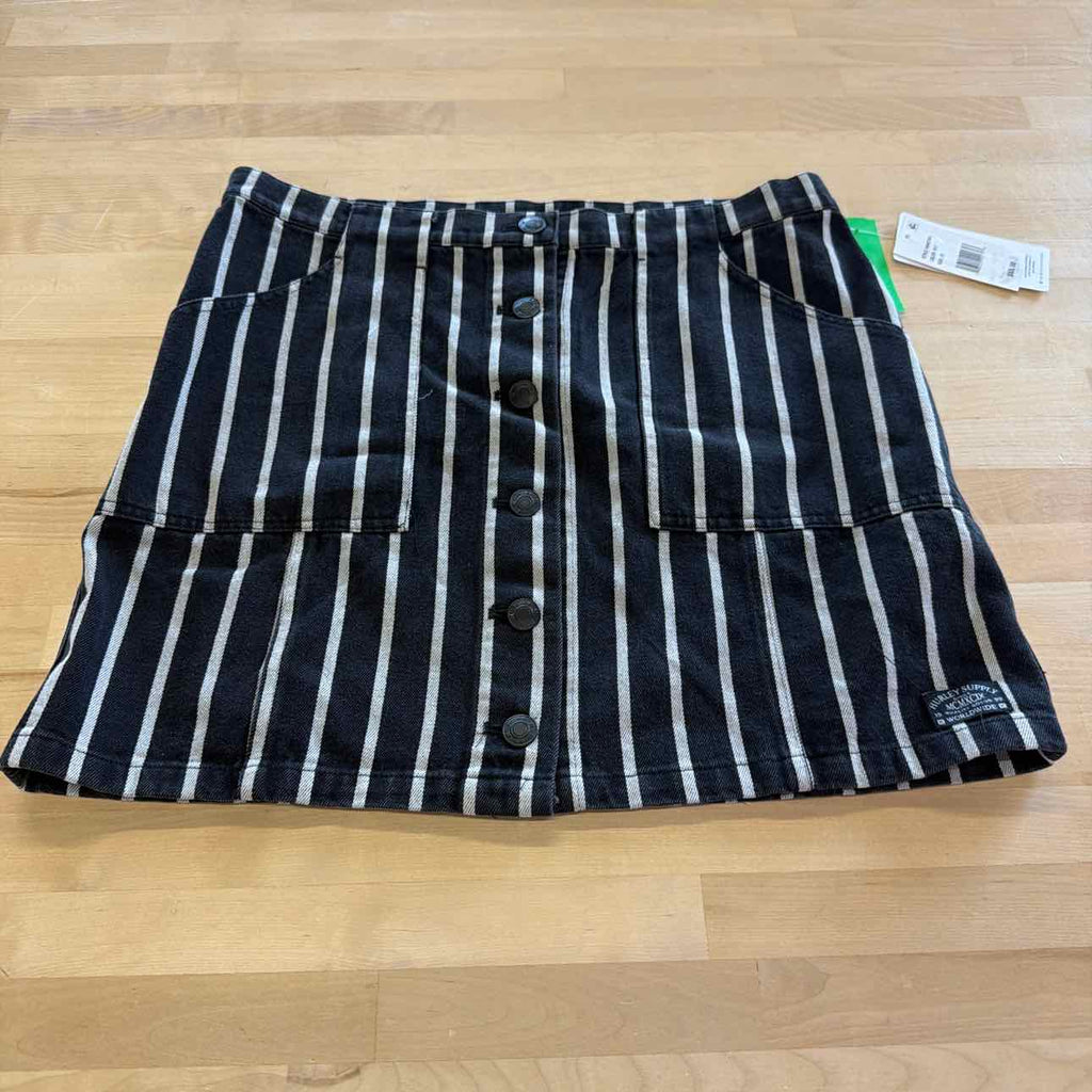 Hurley Juniors' Size 29 Sloan Button-Front Mini Skirt - Black