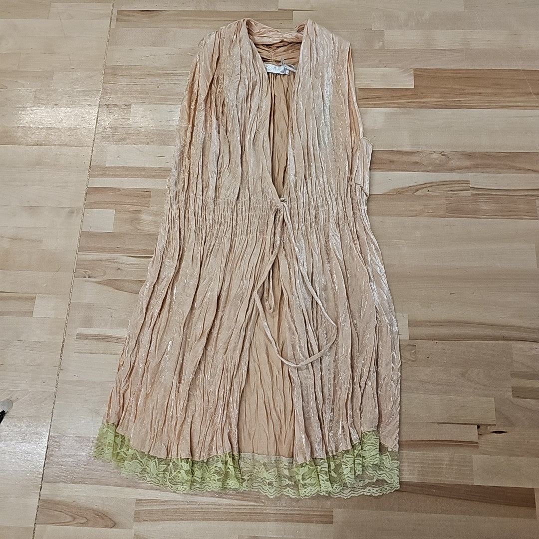 Nilika Size One Size Tan Sleeveless