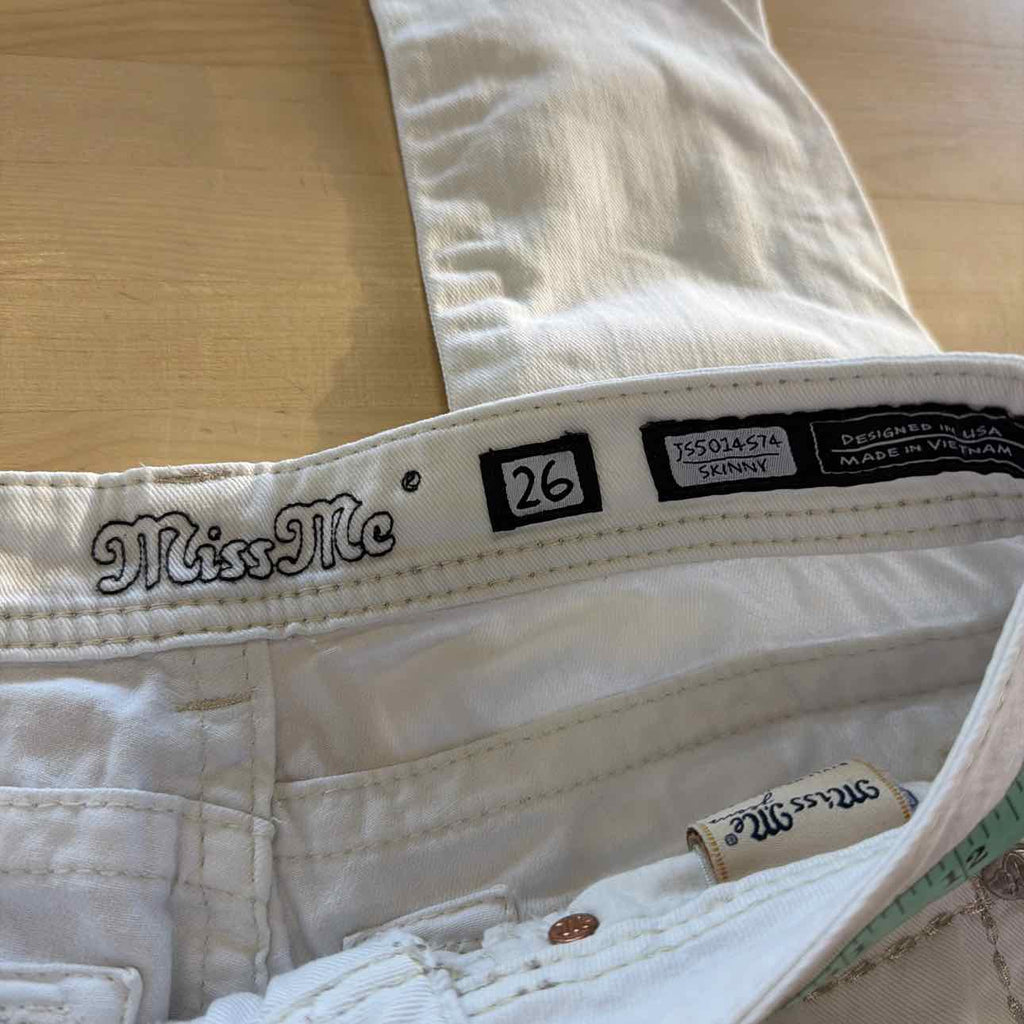 Miss Me Size 26 White Preloved Jeans
