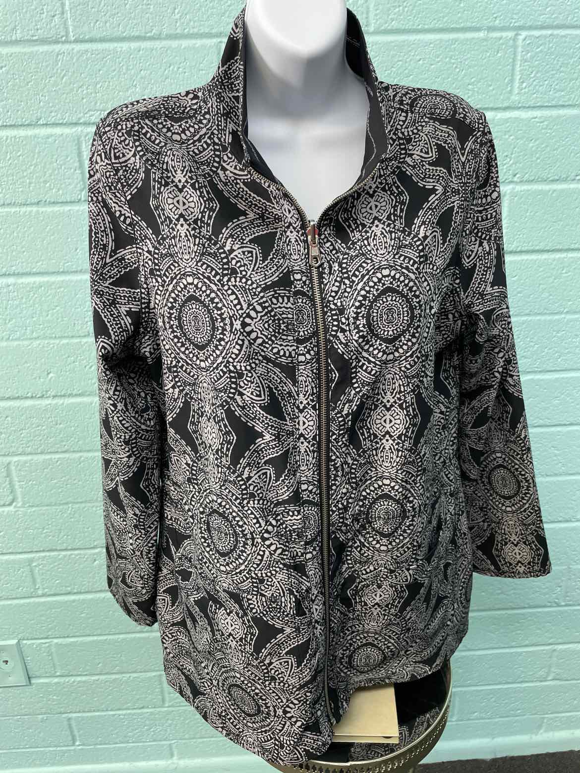 Chico's Size 0 Black White Jacket