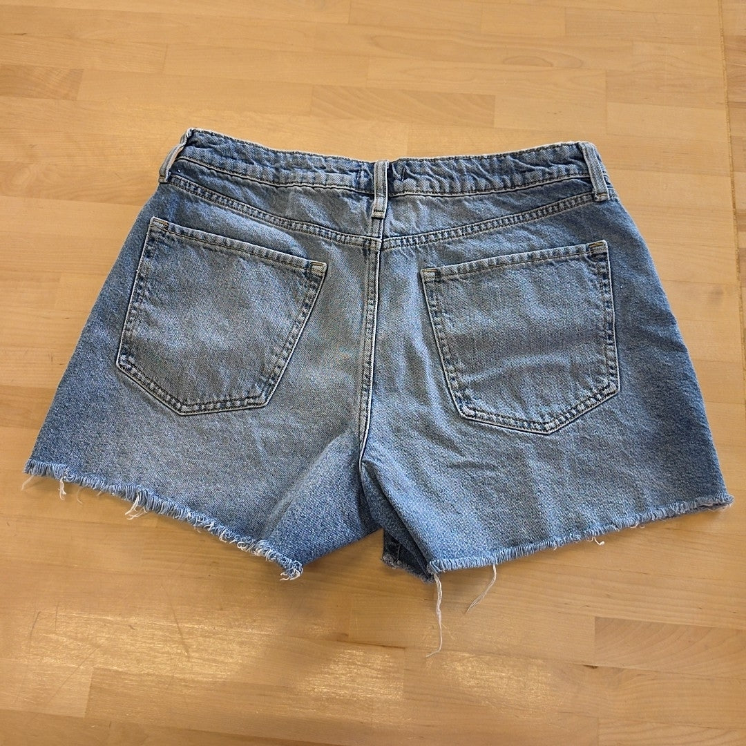 Forever 21 Women Size 31 Blue Preloved Shorts