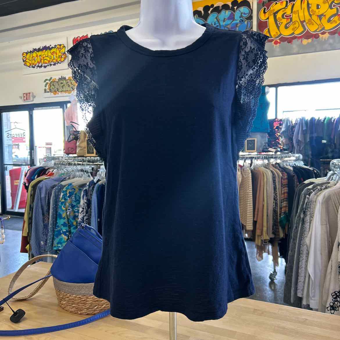 White House Black Market Size XS Blue Preloved Blouse