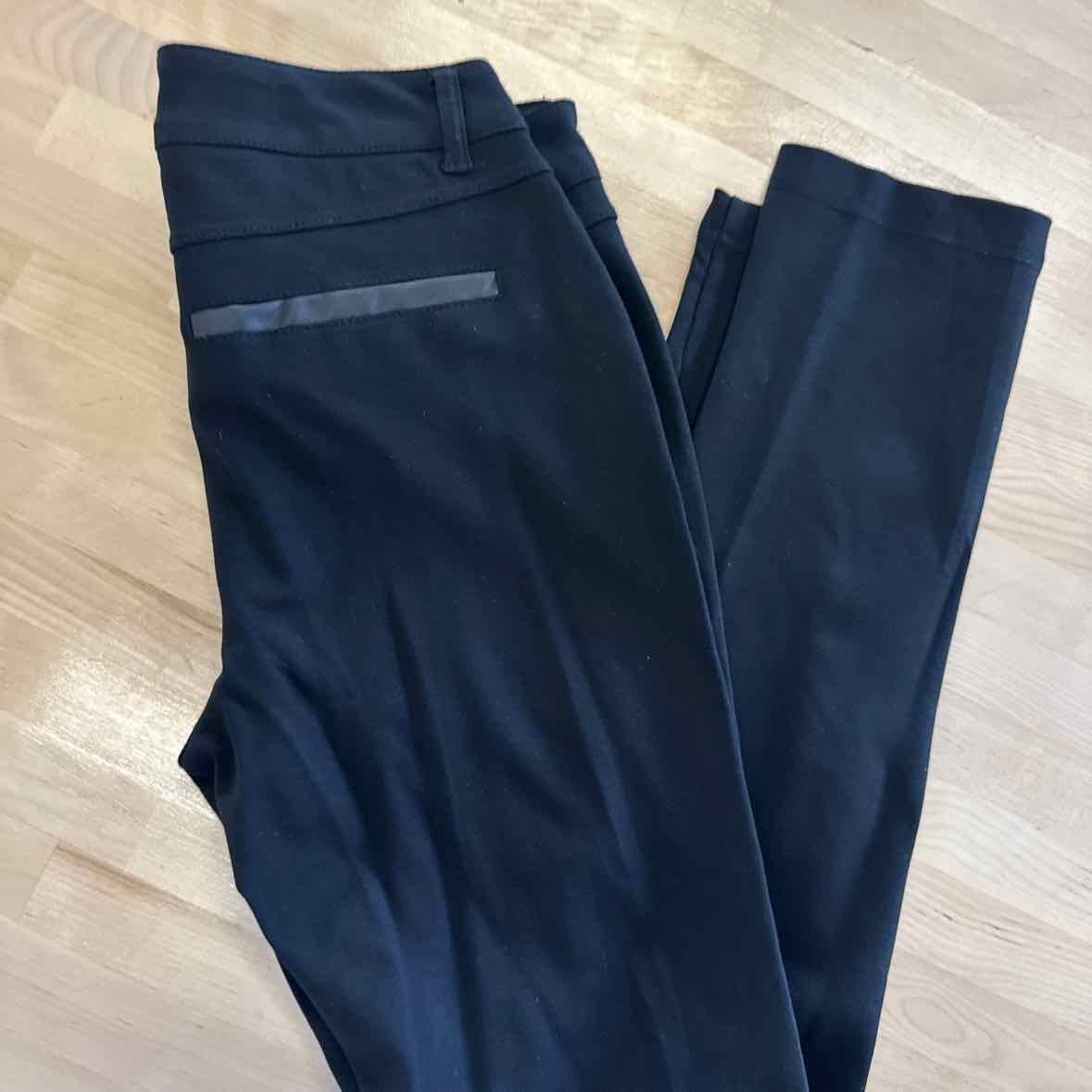 one 5 one Size 4 Black Pants