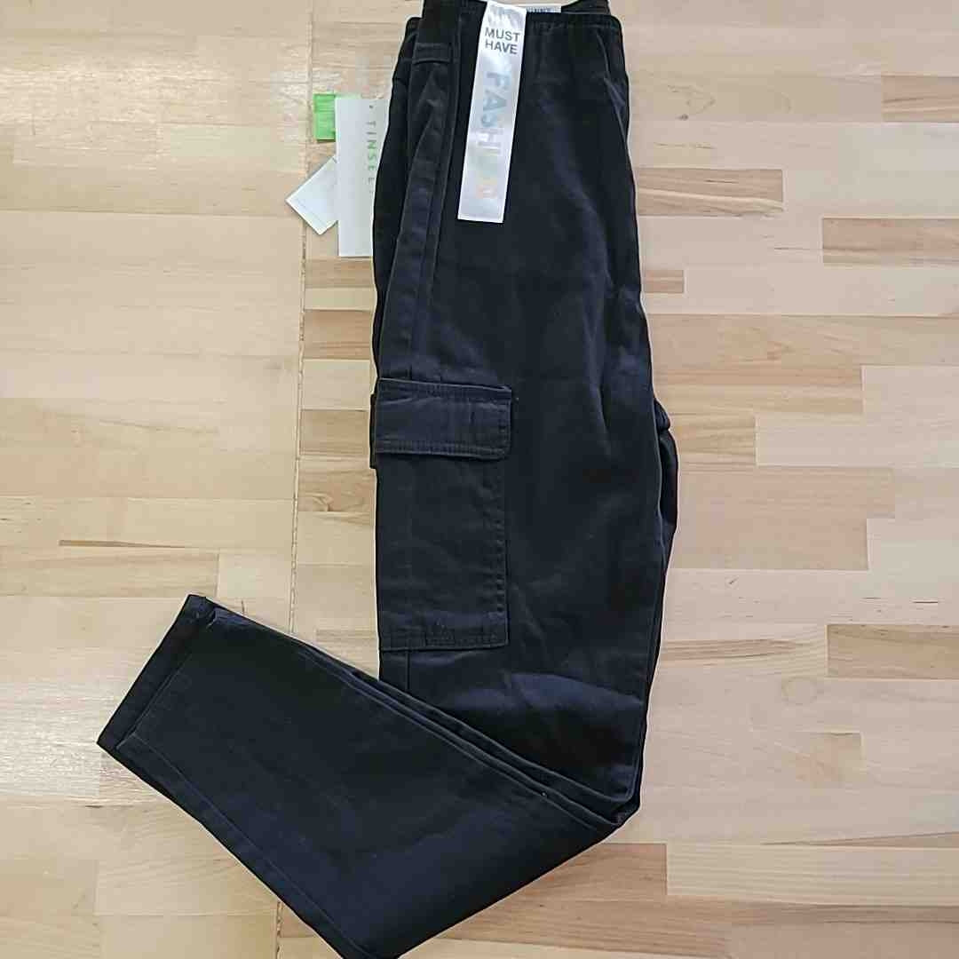 Tinseltown Juniors' Pull-on Skinny Cargo Pants - S Black cargo