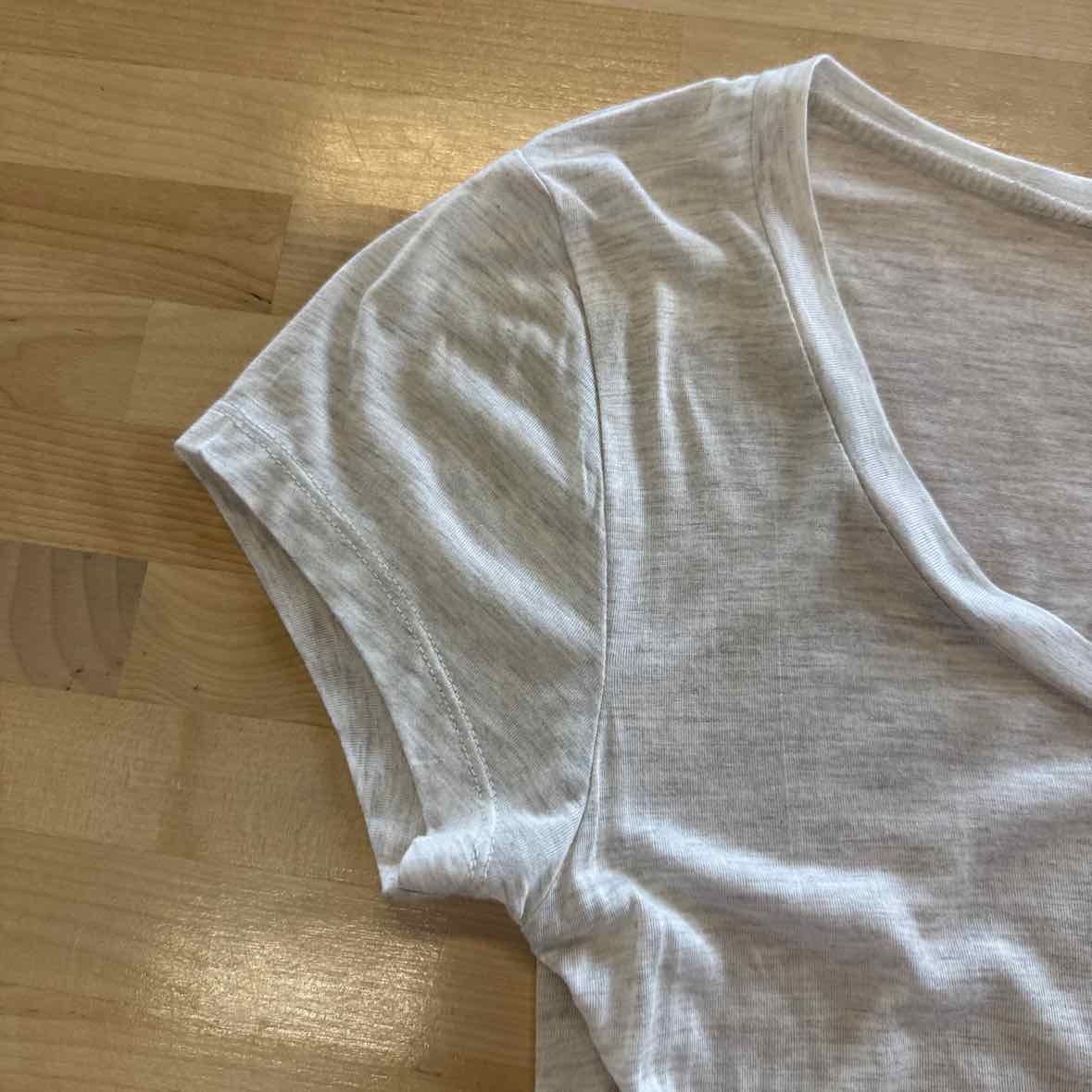 Jo&Co Size L Gray T-shirt