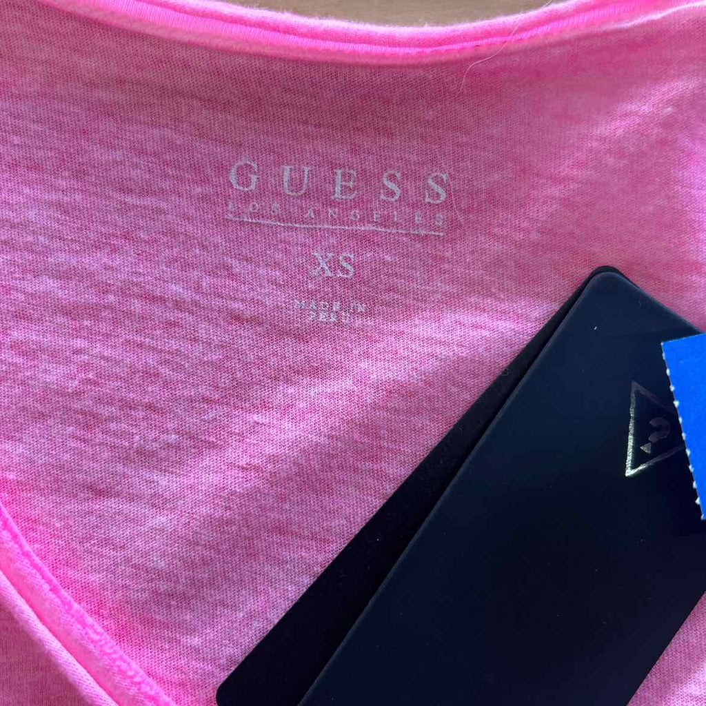 Guess Size XS Pink Preloved T-Shirt SS