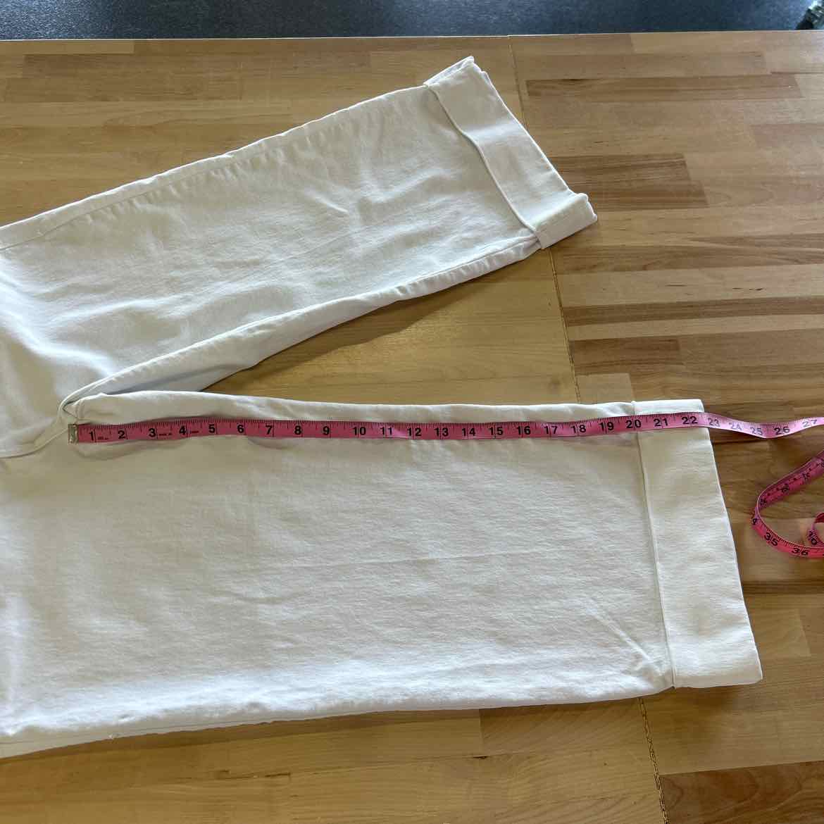 Maurices Size 14 White Pants
