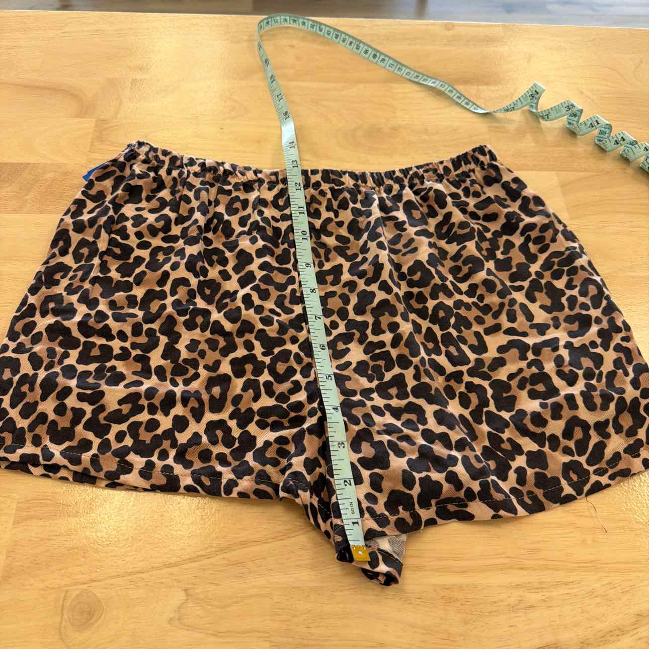hippie rose Women Size S  Brown New Shorts  Leopard Pull-on Drawstring Shorts