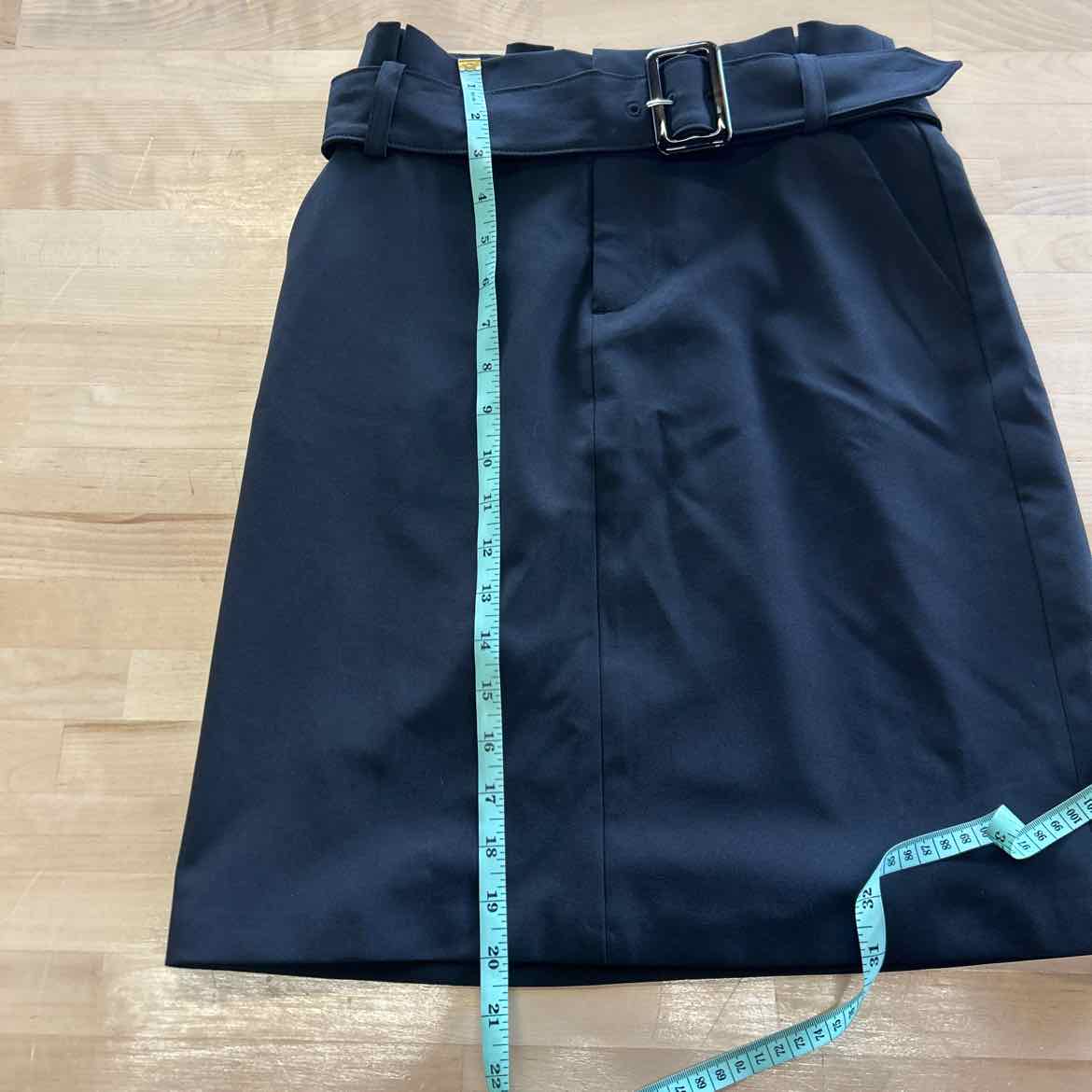 Banana Republic Size 00 Black Preloved Skirt