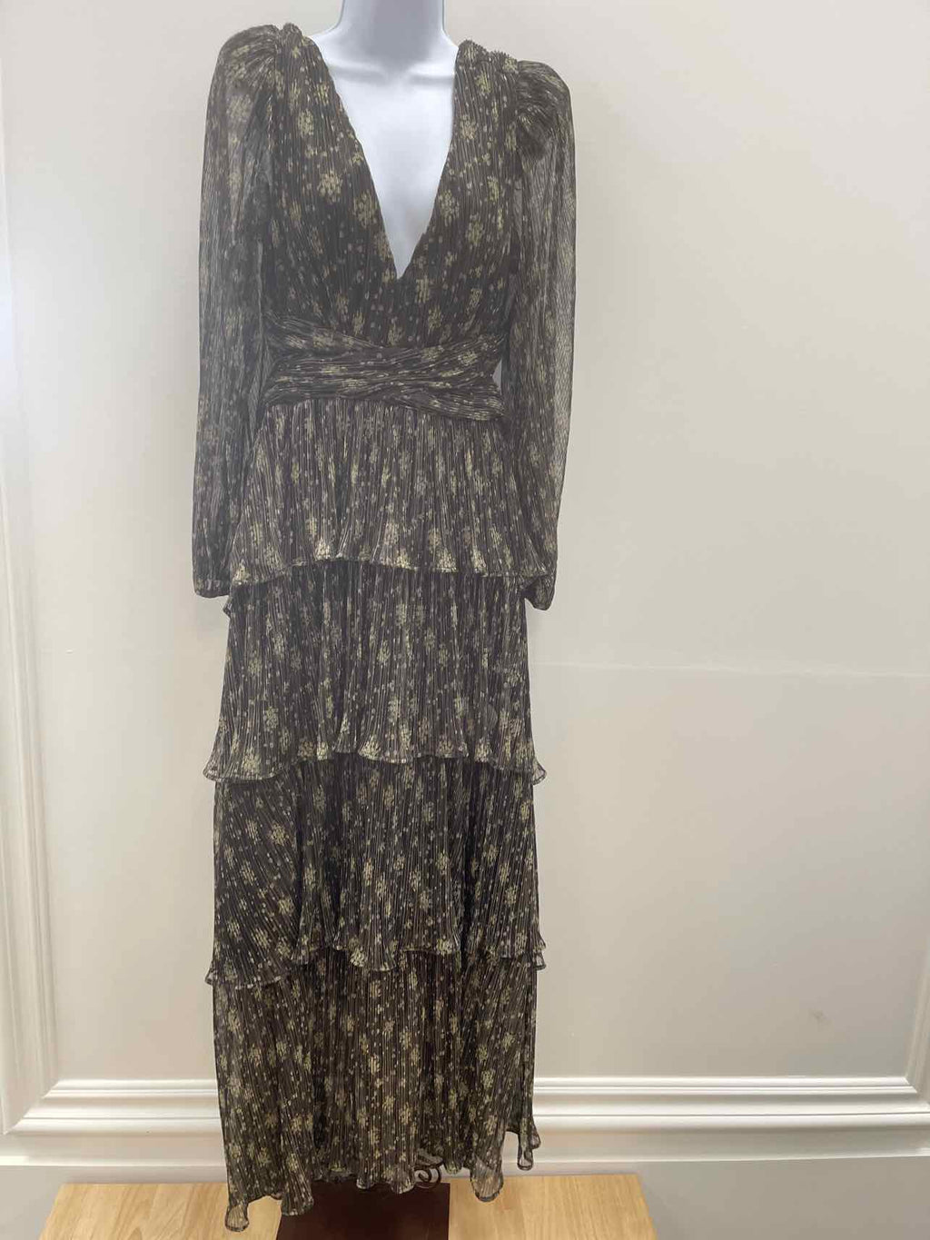 astr Size L Gold New Dress