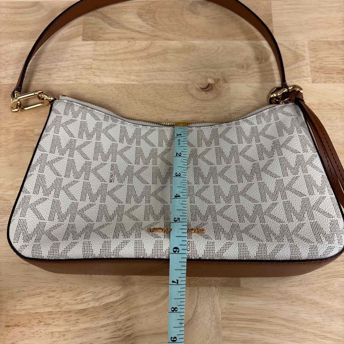 Michael Kors White Leather Preloved Handbag