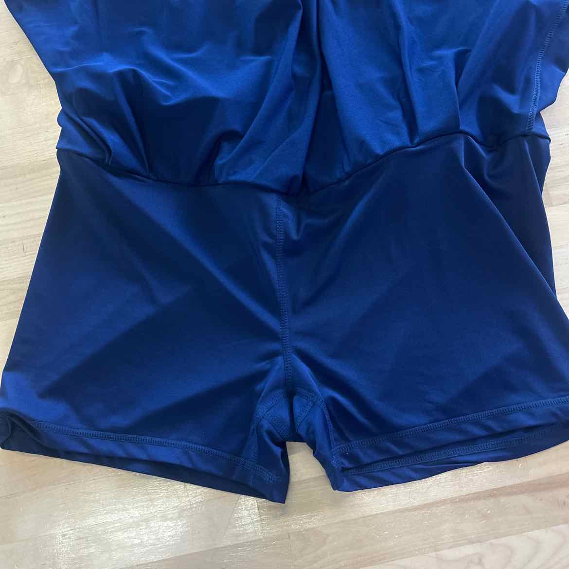 Head Women Size XL Navy Preloved Skorts